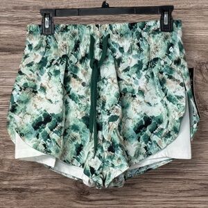 NWT This is a pair of Cali Sport women's maximum performance running shorts